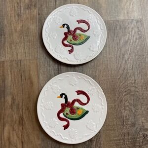 Wilton Court China Christmas Canada Goose Plates Set of 2 White Red Green
